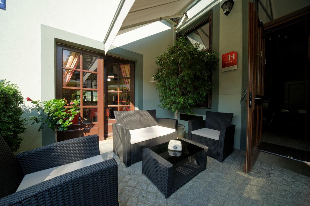 Hôtel Du Parc La Rochette  Extérieur photo