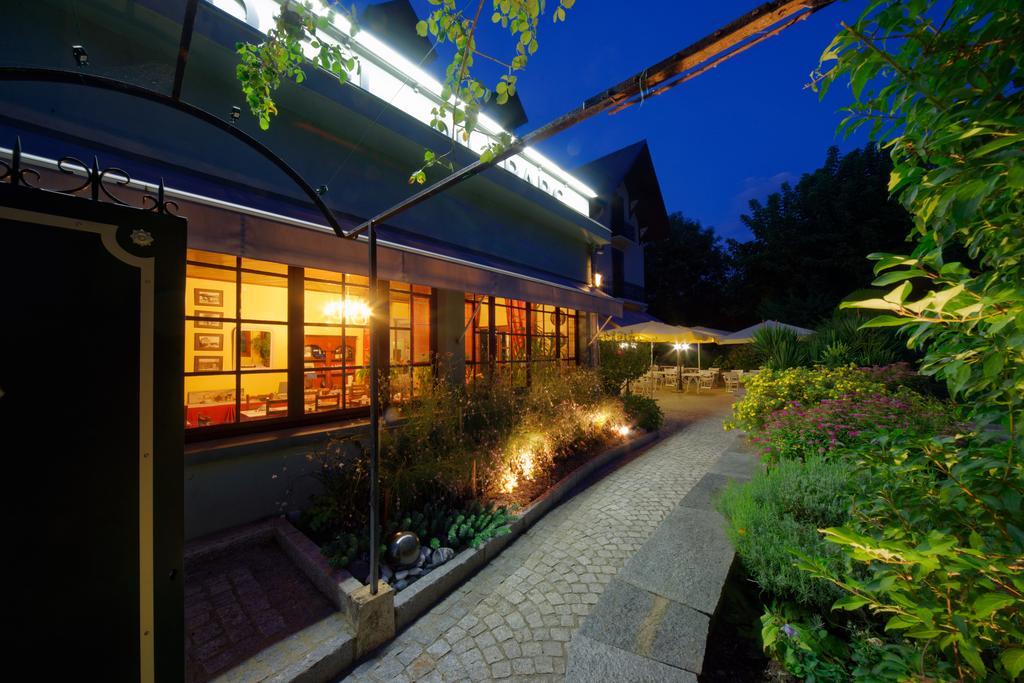 Hôtel Du Parc La Rochette  Extérieur photo