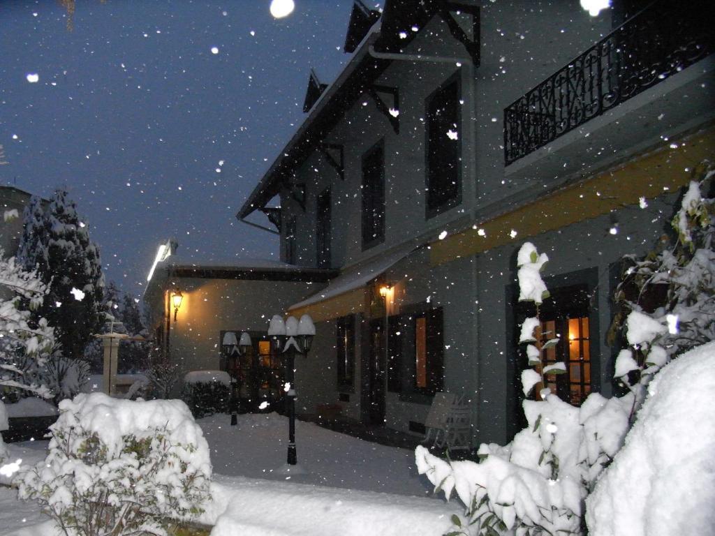 Hôtel Du Parc La Rochette  Extérieur photo
